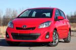 Toyota Yaris SE 2012 года